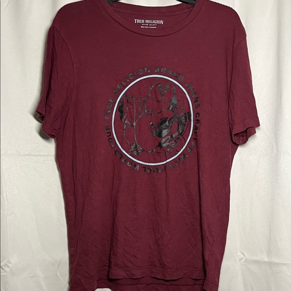 True Religion Men’s Buddha Guitar Logo Burgundy Maroon Short Sleeve Shirt Small - Picture 2 of 5